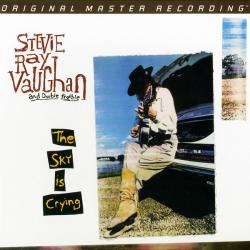 STEVIE RAY VAUGHAN AND DOUBLE TROUBLE SKY IS CRYING Фирменный CD STEVIE RAY VAUGHAN AND DOUBLE TROUBLE SKY IS CRYING Фирменный CD