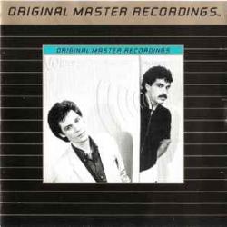 HALL & OATES VOICES Фирменный CD HALL & OATES VOICES Фирменный CD